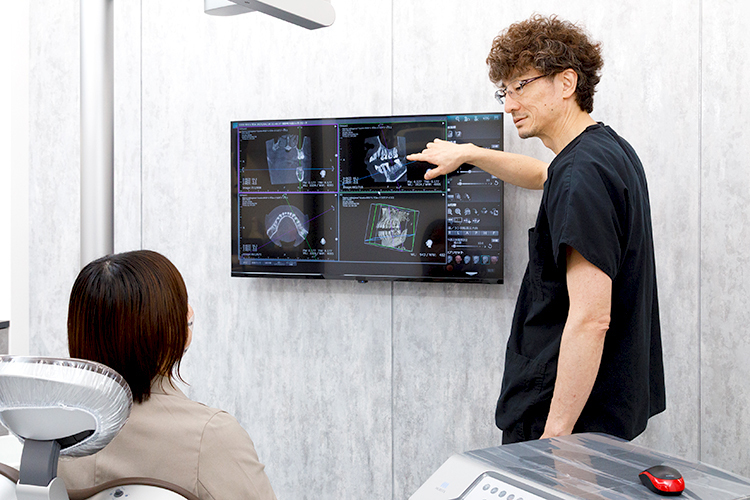 あかつき歯科医院 サージカルガイドを用い 安全性と精度にこだわるインプラント治療