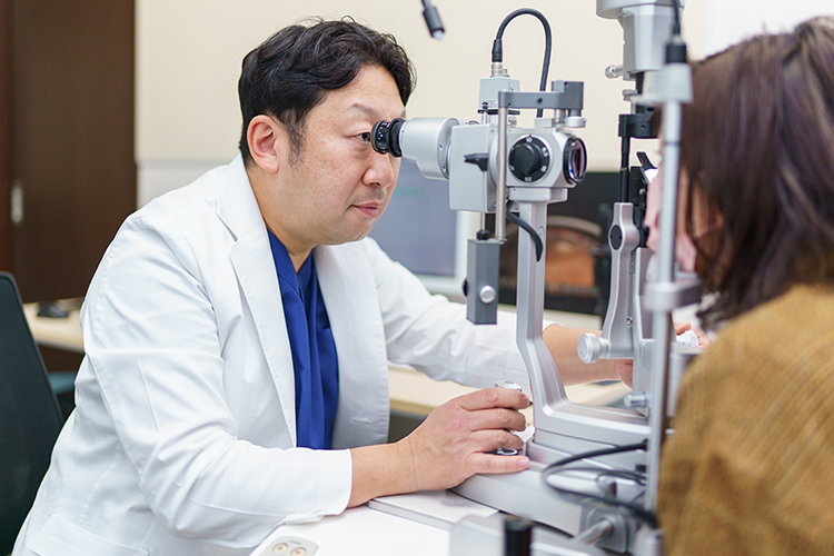 八王子友愛眼科 強度近視・乱視の矯正を図る 取り外し可能な眼内コンタクトレンズ