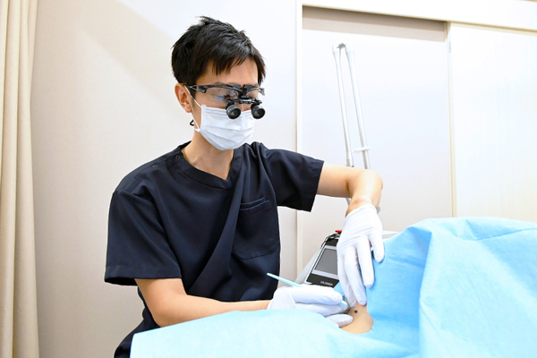 千里皮膚科 ほくろ・イボ・粉瘤の切除術 傷痕にとことん配慮した形成外科手術