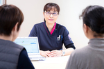 れんげ在宅クリニック つらいときはいつでも相談を 緩和ケアで実現する自分らしい人生