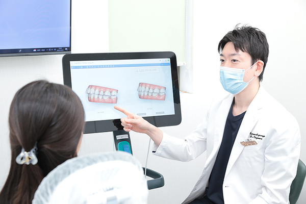 まつのき歯科間々田クリニック 専門家が結集する歯科医院での マウスピース型装置を用いた矯正