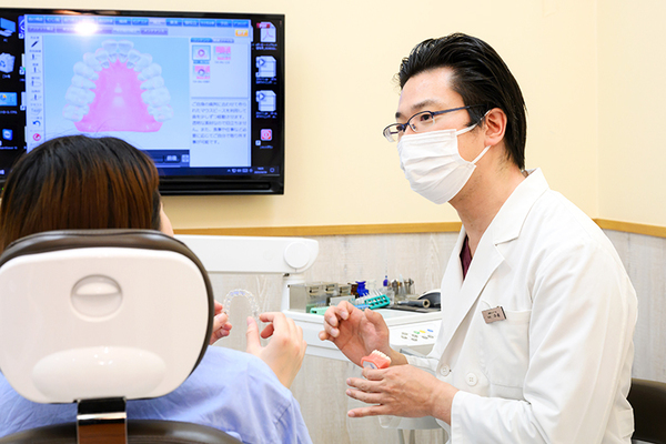 みょうでんfamily歯科 目立たず、取り外しが可能  マウスピース型装置を用いた矯正