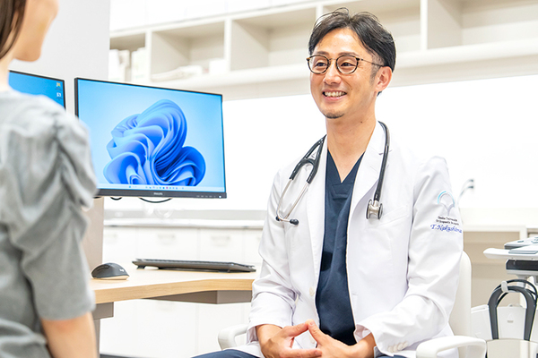 なかしま内科循環器・整形外科クリニック ふと立ち寄りたくなる医療空間で 心と体に寄り添うチーム医療を