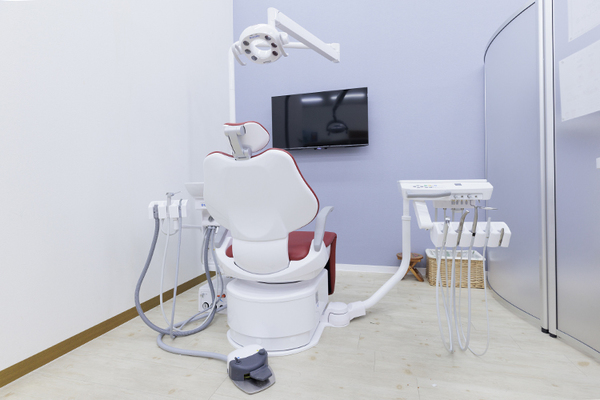 八千代緑が丘駅TaCファミリー歯科 痛みの少ない治療には工夫が必要 患者目線に立って研究を重ねる