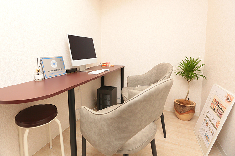 松岡歯科・矯正歯科 歯を残す治療と、失った後の治療 相反する2つを両立させ歯を守る