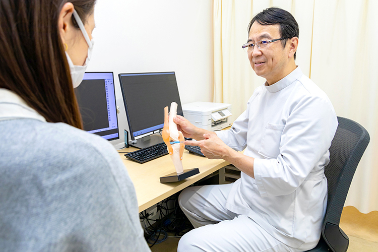 とみた整形外科クリニック 膝の痛みが治らない原因は？ 考えられる疾患や治療法を解説