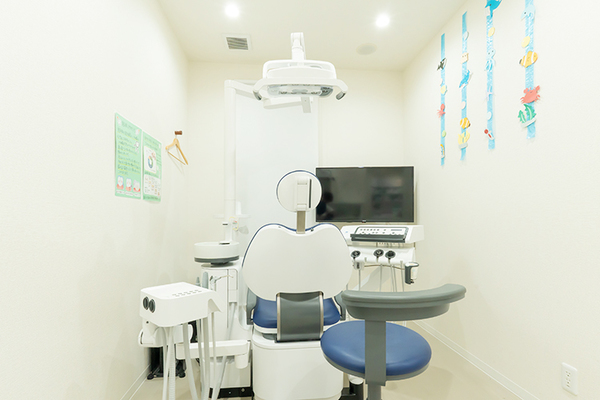 つるさと駅前歯科 歯並びの「原因」を見極め 成長期に合わせて進める小児矯正