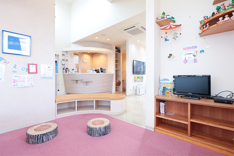 あおきファミリー歯科 見た目だけでなく、一生の健康のために 小児から始める予防的矯正