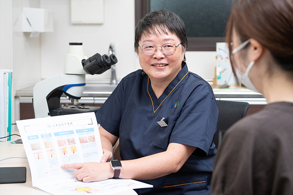 わたなべ皮膚科 胸やデコルテ、背中のニキビ 悪化する前に皮膚科で適切に治療を