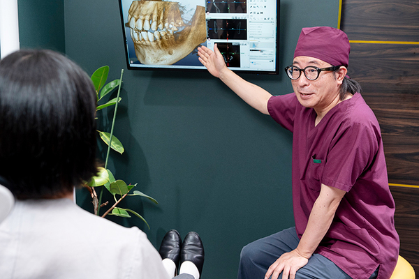 AKAZA DENTAL CLINIC 地域住民の歯の健康を支えるクリニック 診療体制を変更へ