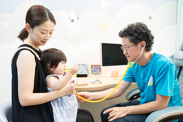 そらいろこどもクリニックありあけ 患者と家族の心に寄り添う 小児難病患者への診療