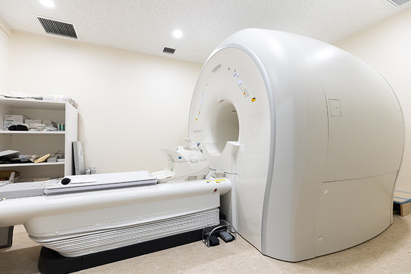 八王子総合クリニック CT・MRI・内視鏡を院内に備え 早期発見と早期治療の実現へ